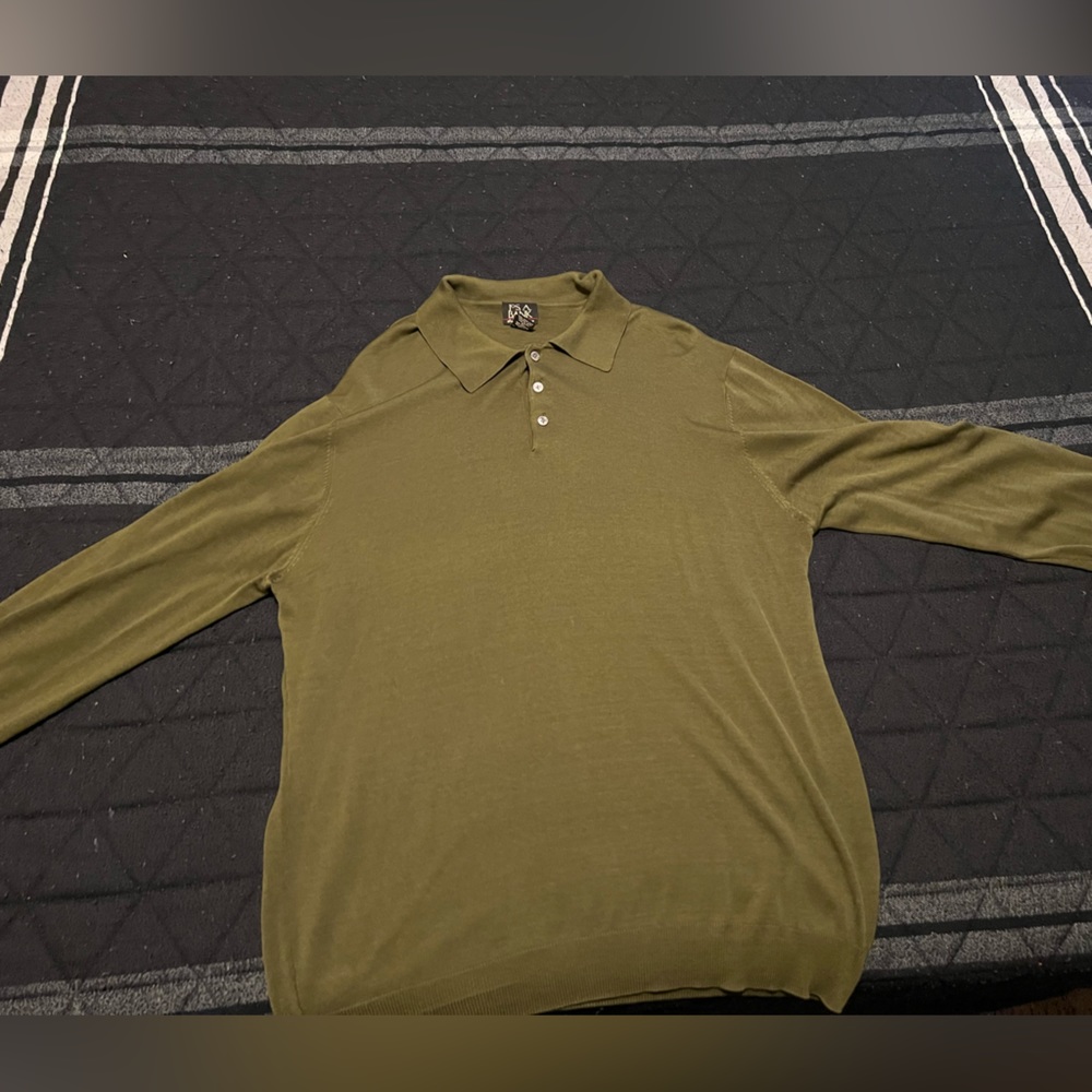 Long sleeve 3 button shirt